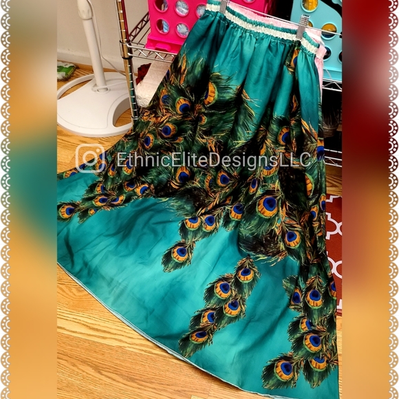 New boutique collection skirts - Picture 2 of 9